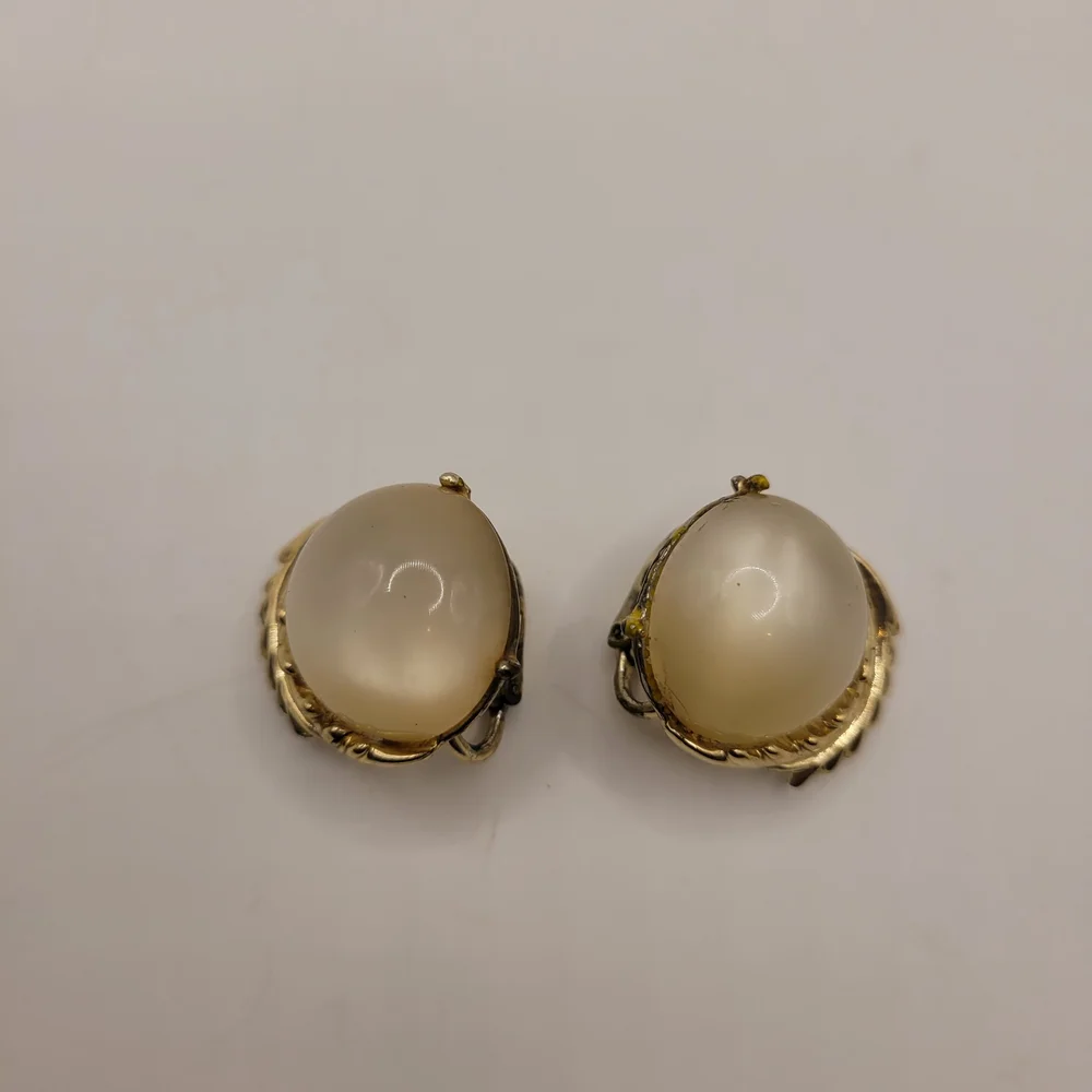 Elegant Gold and Cream Clip-On Earrings